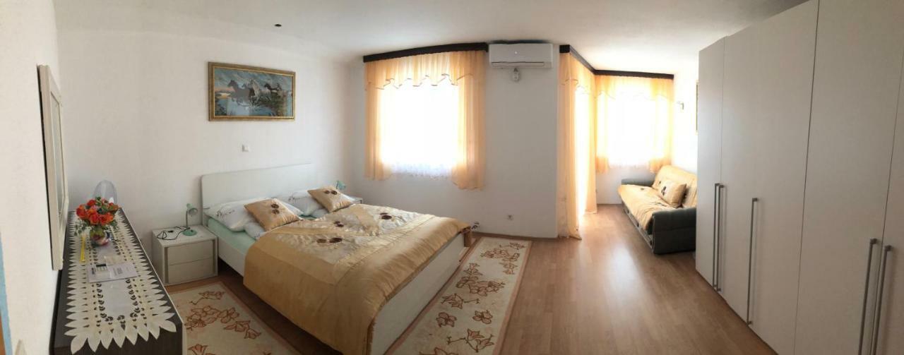 Apartments M&M Terzic Porec Exterior photo